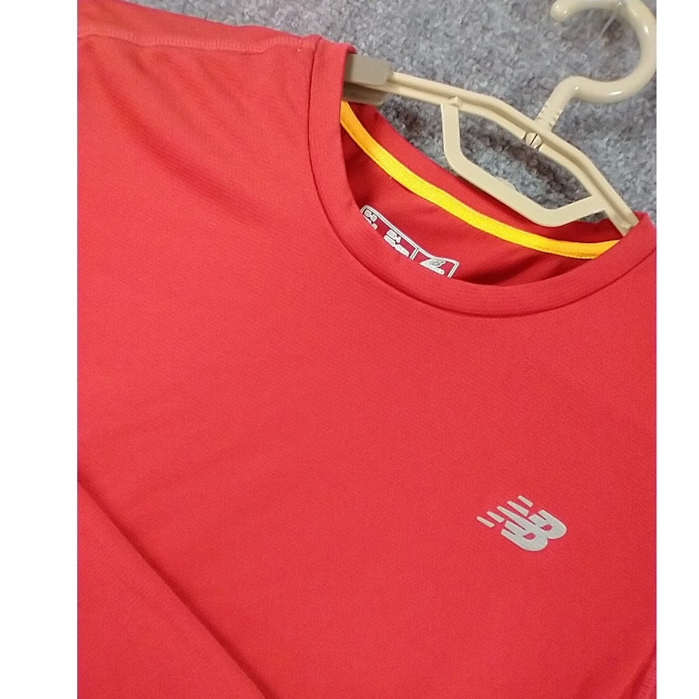 New Balance NB Dry Mens Red Grey Long Sleeve Running Training Shirt Size Medium